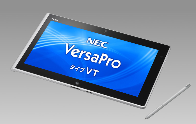 NECが発売する10.1型Windows 8タブレット「VersaPro タイプVT」。重さ約590g
