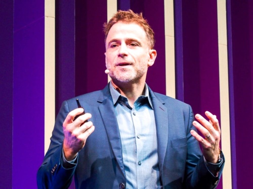 写真1●米スラック CEO 兼共同創業者のスチュワート・バターフィールド氏