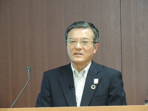 RPAツールの導入状況を説明するNTTの島田明副社長