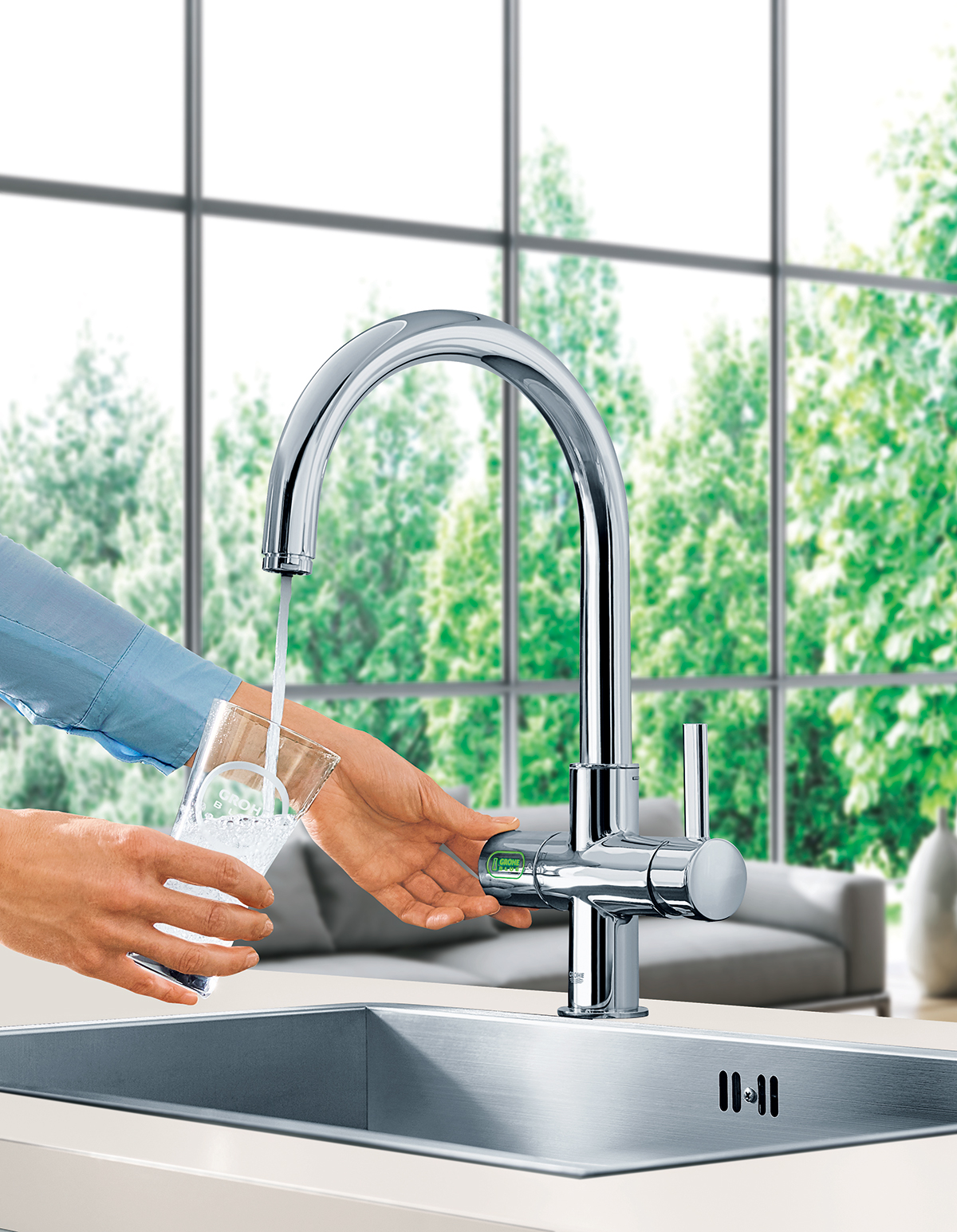 蛇口から炭酸水が出てくるウオーターシステム | 日経クロステック Active