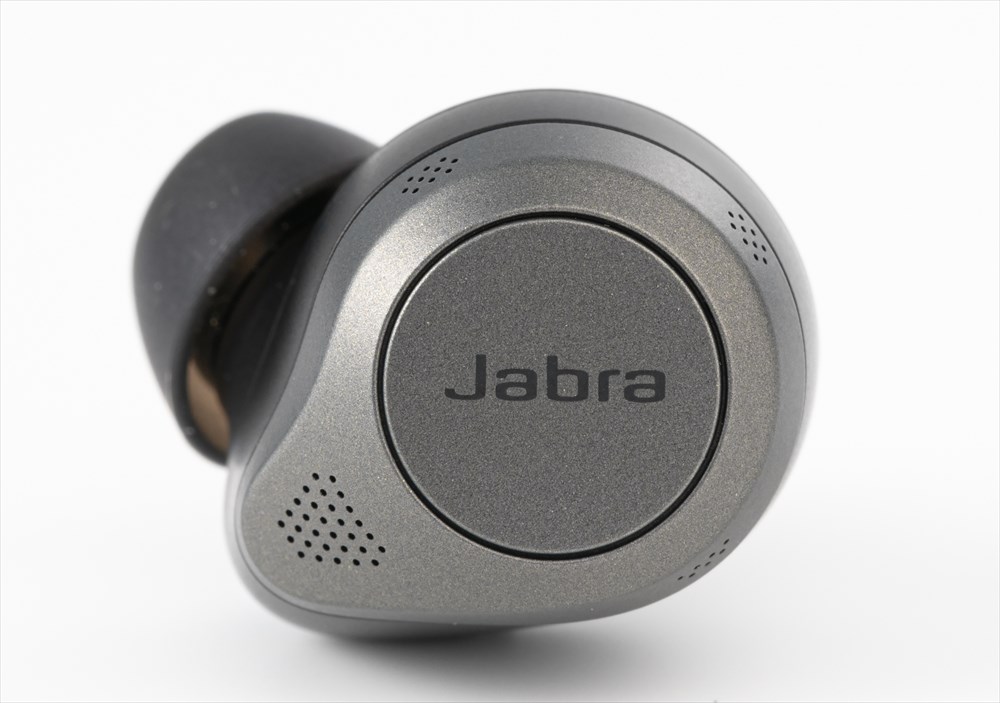 長時間のWeb会議でも快適装着、半密閉型ワイヤレスイヤホン「Jabra