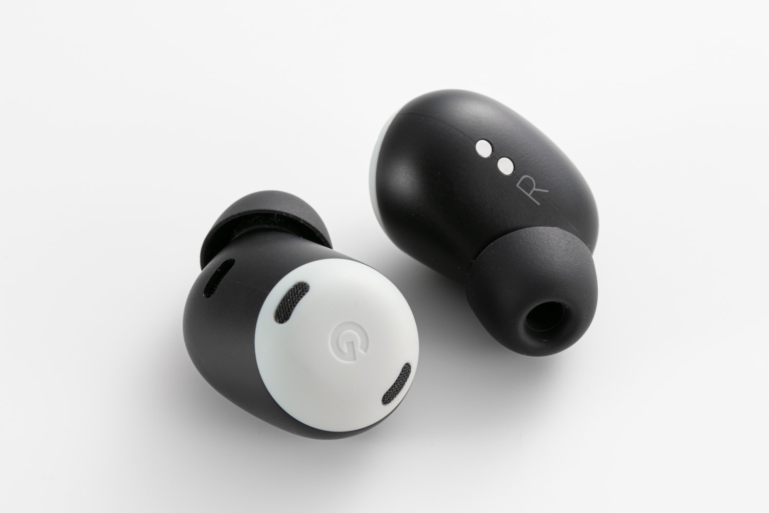 Google初の動的ノイキャン搭載イヤホン「Pixel Buds Pro」、BOSE製品と