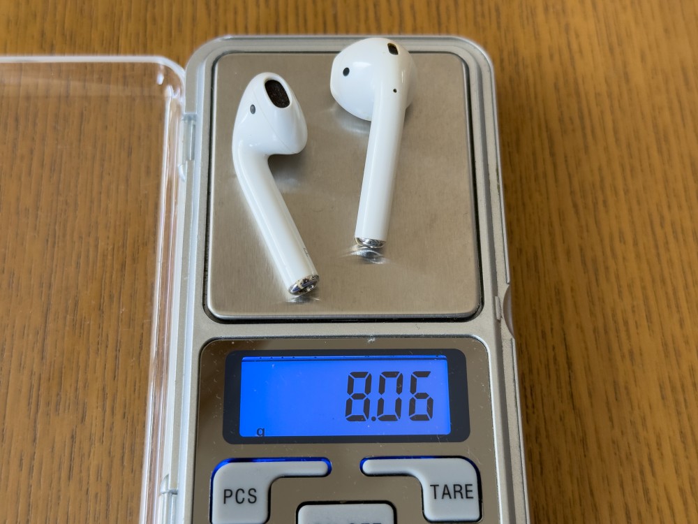 AirPods 4」は開放型の軽さとノイキャンを両立、歴代モデルとの AirPods 4」は開放型の軽さとノイキャンを両立、歴代モデルとの