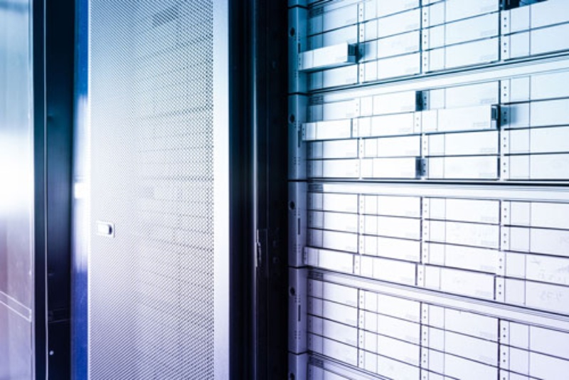 オールフラッシュストレージとは 高速 高信頼性の記憶装置 コストと用途は要検討 日経クロステック Active