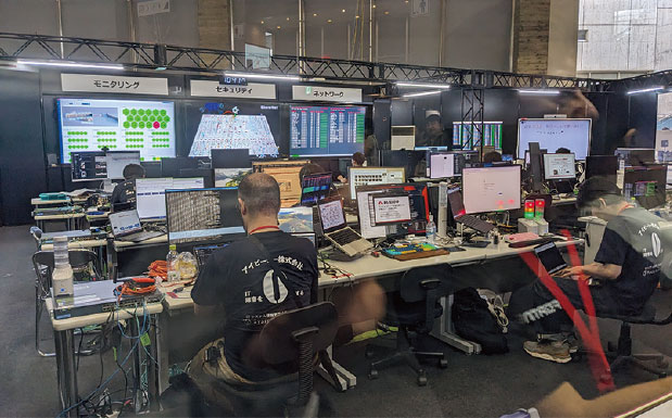 2000ノードを1枚に凝縮、プロがうなる「Interopのネットワーク図」の