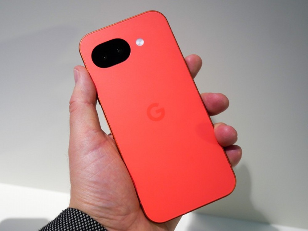 Pixel 10a」の性能は前機種とほぼ同じ、日本限定色の価値は評価される