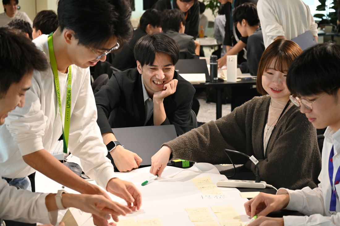 NEC、入社3カ月の新人が役員を「コンサル」 ふ化早めるAIハッカソンも
