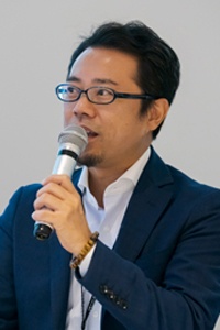 榊原 衛氏