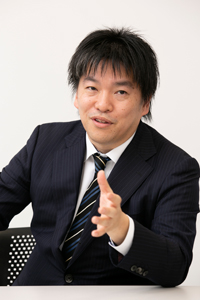久野 陽平氏
