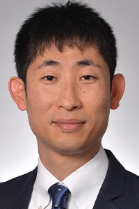 アビームコンサルティング株式会社<br>執行役員 プリンシパル<br>P&T Digital ビジネスユニット<br>下村 雄吾氏