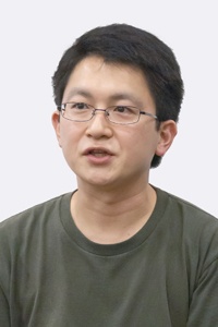セガサミーホールディングス株式会社<br>ITソリューション本部<br>プラットフォーム部 サーバー課<br>門脇 知紘氏