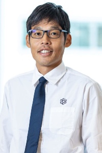クラスメソッド<br>AWS事業本部コンサルティング部<br>シニアソリューションアーキテクト<br>八幡 豊氏