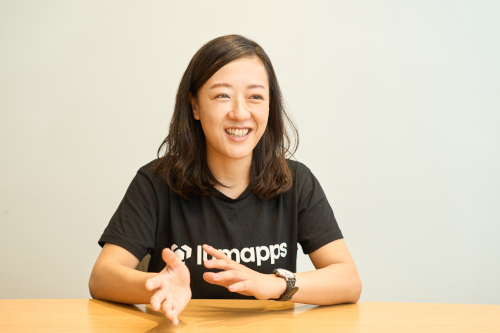 松下 真子 氏