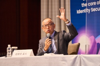 桔梗原 富夫 氏