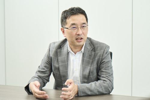 宮本 信康 氏