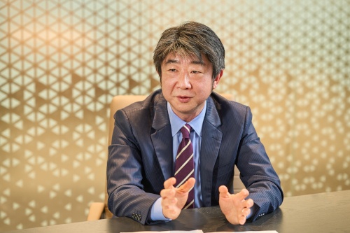 友野敬介氏