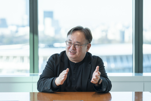 海老原 善健 氏