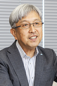 羽東 公一 氏
