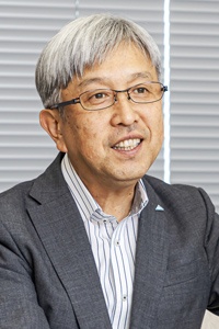 羽東 公一 氏