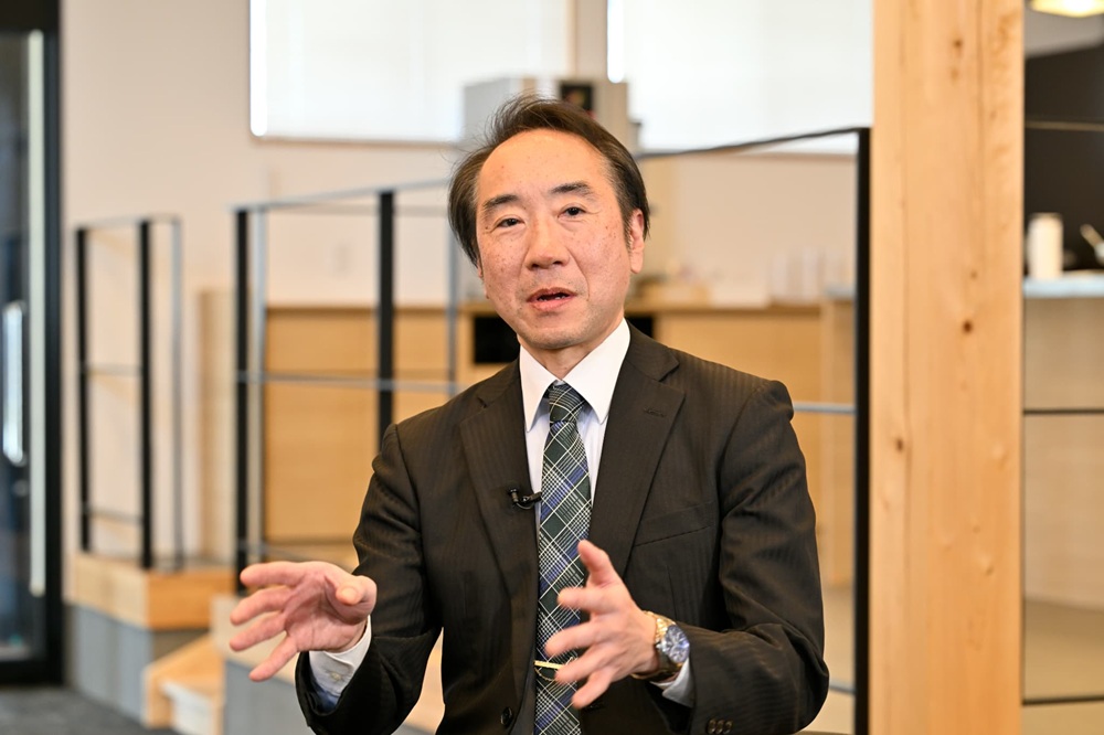藤井 俊一 氏