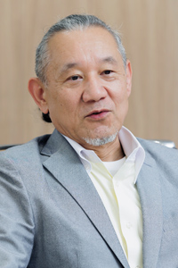 山﨑 雅史氏