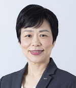福岡 千枝 氏
