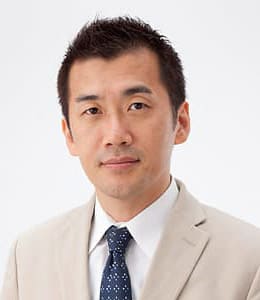 中村 建助 氏