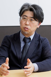 中村 成希 氏