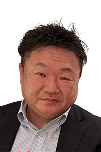 赤井 誠 氏