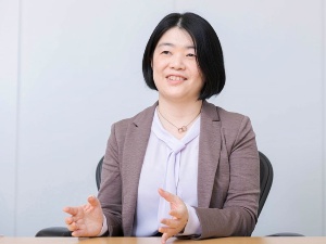田端 真由美氏