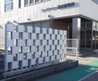 「自立フェンス仕様」の施工例(画像提供:エービーシー商会)