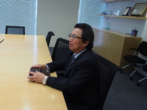 レノボ・ジャパン取締役副社長の内藤在正氏。IBMでThinkPadの開発に最初から関わった