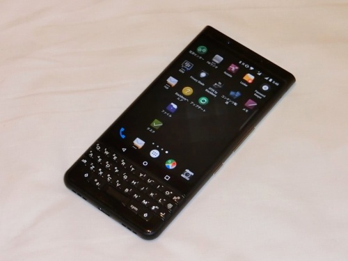 BlackBerry KeyONEは、キーボード搭載のAndroidスマートフォン