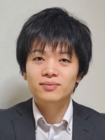 亀田 敏広 氏